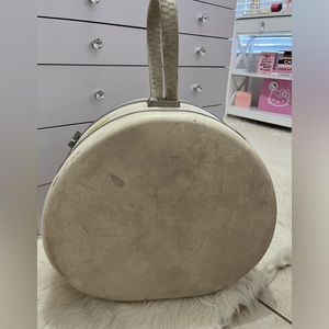 Samsonite antique wristlet